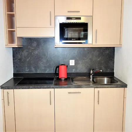 Lägenhet Charming With Balcony *