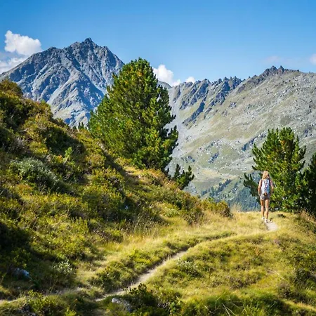 Charming With Balcony Appartement
