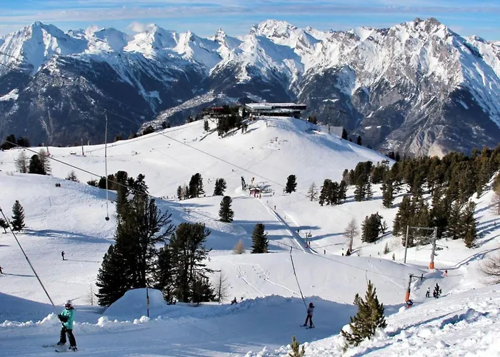 Charming With Balcony 公寓