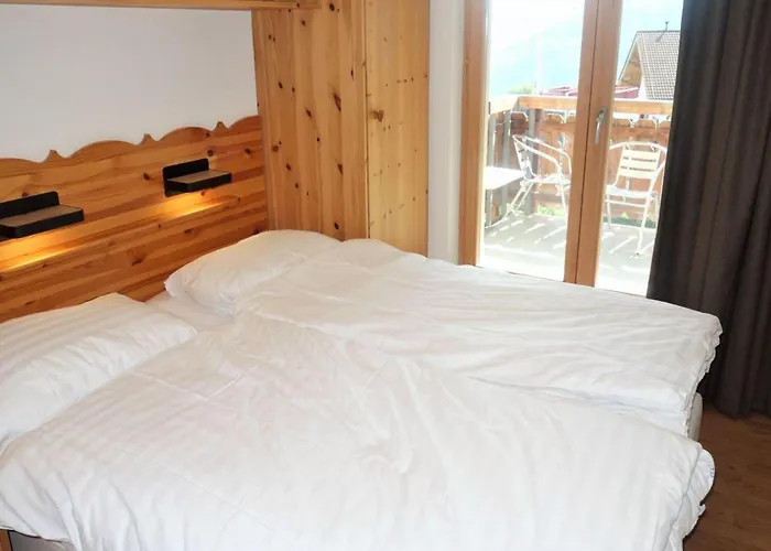 Charming With Balcony 公寓